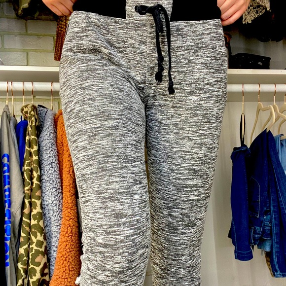 Joggers - Picture 3 of 4